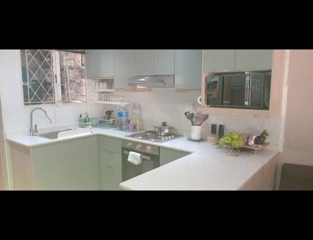2 BEDROOM TOWNHOUSE FOR SALE IN SHERWOOD